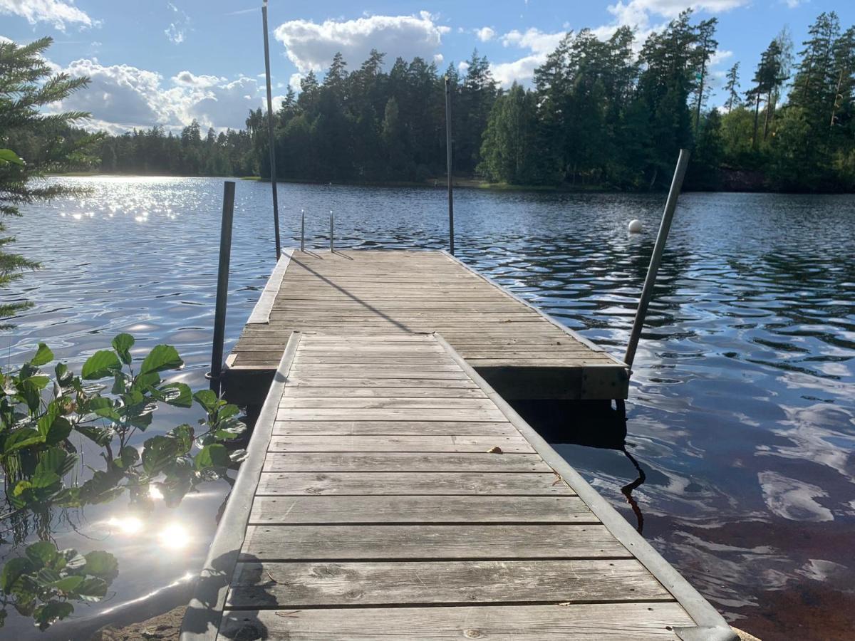Villa Egen Gaststuga Med Sjoutsikt Mansarp Exterior foto